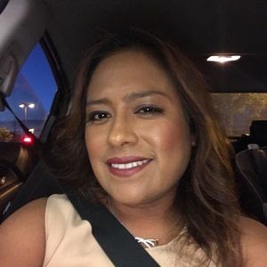 Meet your Posher, Adriana